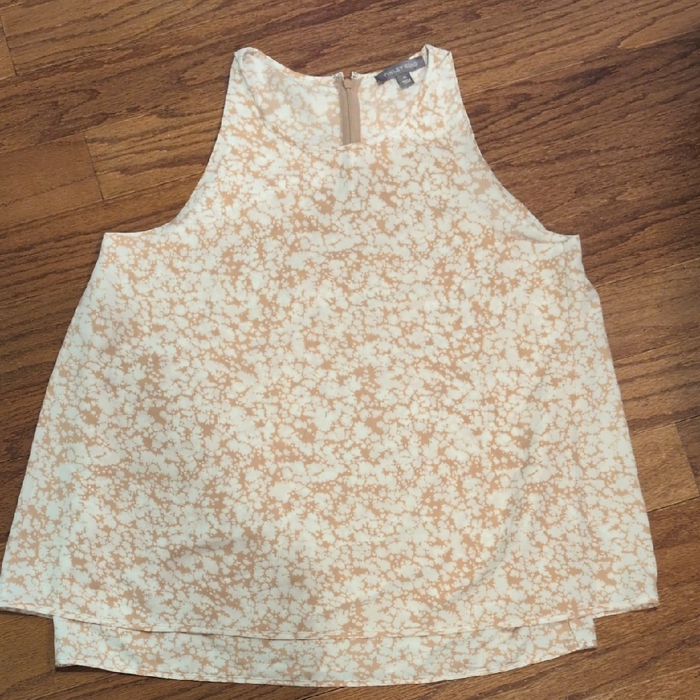 Tinley Road Cream and Tan Patterned Tank Top